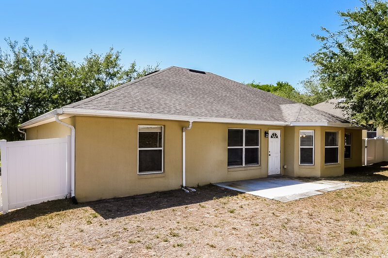 2,675/Mo, 471 Shady Creek Ln Clermont, FL 34711 Rear View