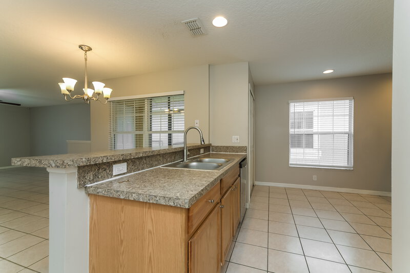 2,540/Mo, 2221 Heathwood Cir Orlando, FL 32828 Misc View 6