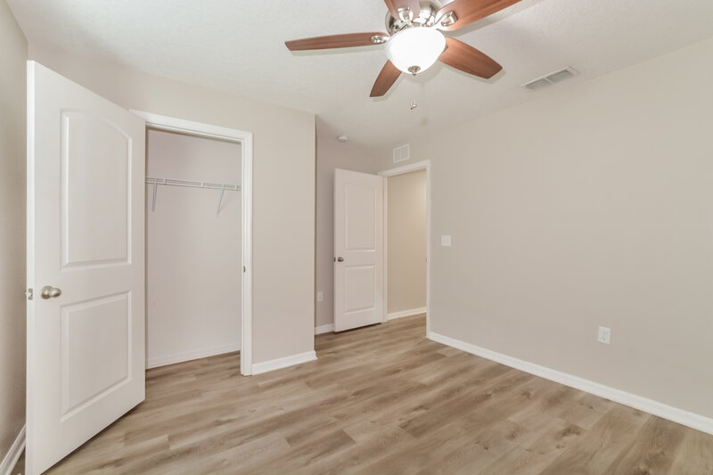 1,980/Mo, 2443 Bracknell Forest Trl Tavares, FL 32778 Bedroom View 4