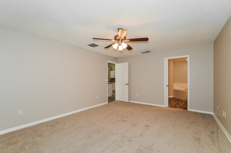 1,975/Mo, 46 Dorset Dr Kissimmee, FL 34758 Main Bedroom View 2
