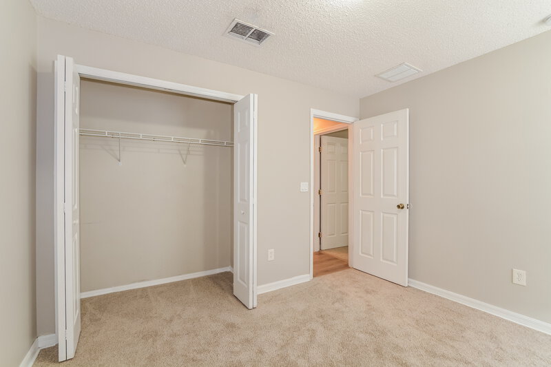 1,975/Mo, 46 Dorset Dr Kissimmee, FL 34758 Bedroom View