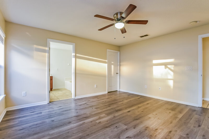 2,515/Mo, 128 Islamorada Way Sanford, FL 32771 Main Bedroom View 2