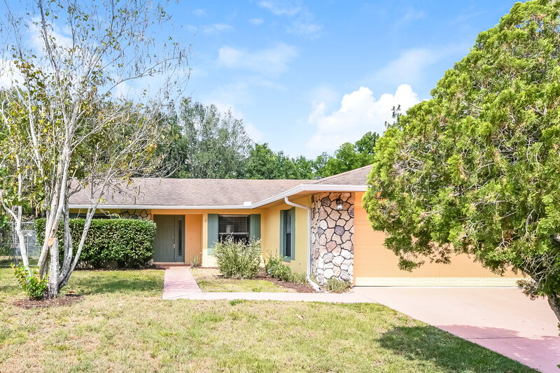1,735/Mo, 805 Mountbatten Ln Kissimmee, FL 34758 External View