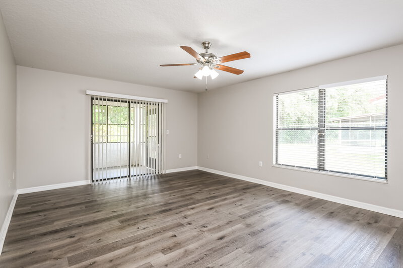 1,735/Mo, 805 Mountbatten Ln Kissimmee, FL 34758 Main Bedroom View