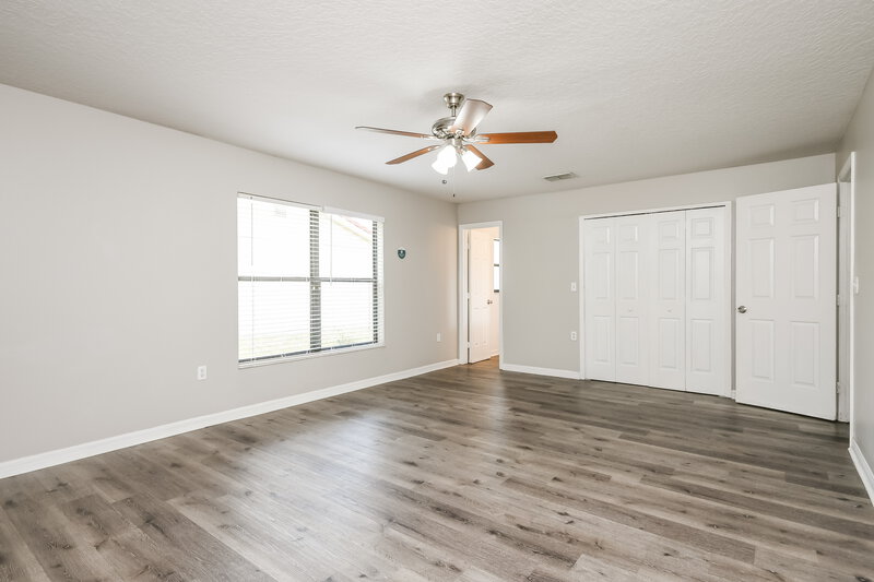 1,735/Mo, 805 Mountbatten Ln Kissimmee, FL 34758 Main Bedroom View 2