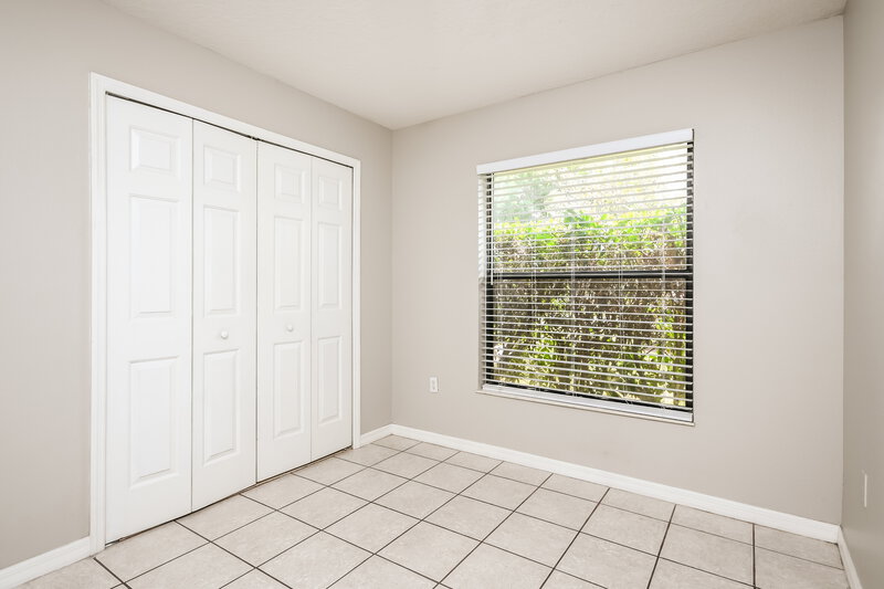 1,735/Mo, 805 Mountbatten Ln Kissimmee, FL 34758 Bedroom View 2