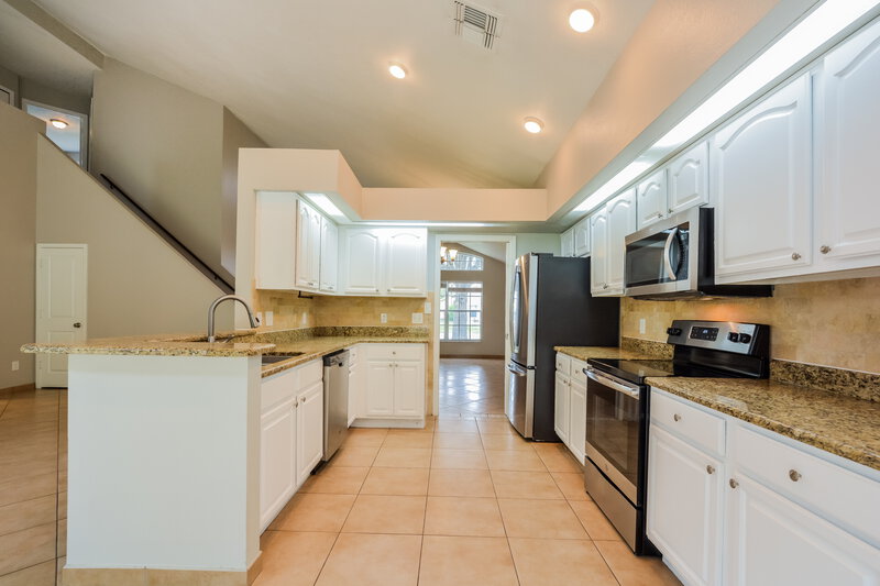 2,185/Mo, 3042 Stillwater Dr Kissimmee, FL 34743 Kitchen View