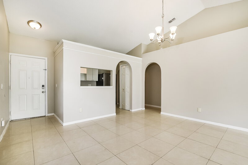 2,115/Mo, 2459 Parsons Pond Cir Kissimmee, FL 34743 Dining Room View 2