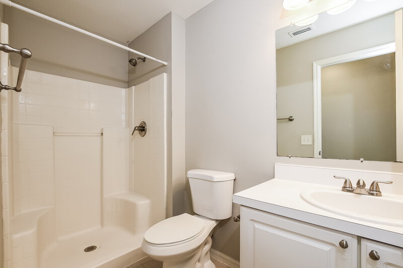 2,115/Mo, 2459 Parsons Pond Cir Kissimmee, FL 34743 Bathroom View
