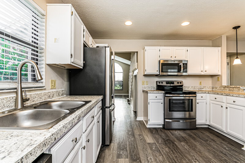 2,365/Mo, 2002 Kinder Ct Orlando, FL 32837 Kitchen View 2