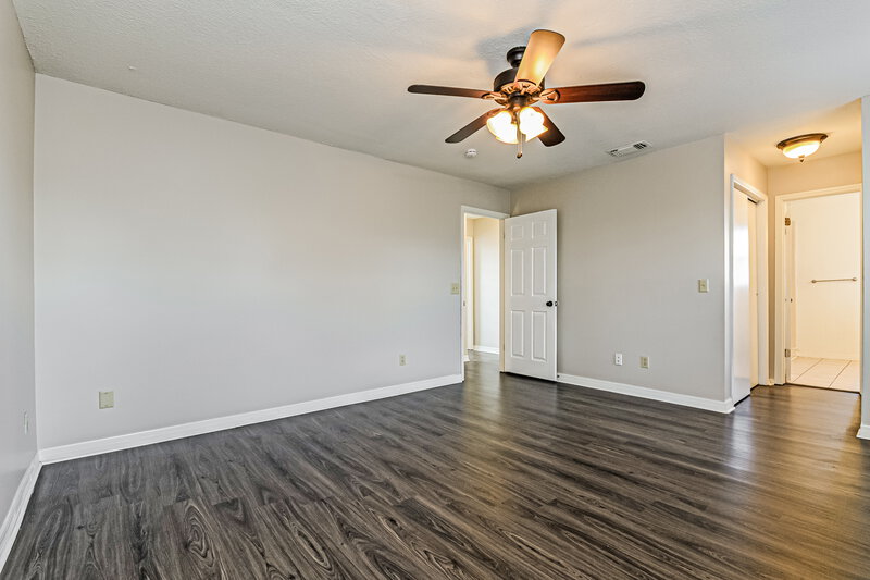 2,365/Mo, 2002 Kinder Ct Orlando, FL 32837 Main Bedroom View 2