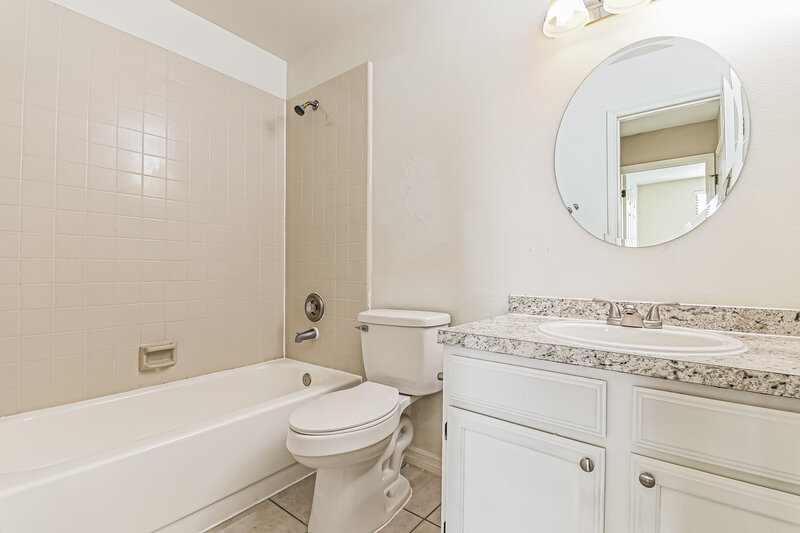 2,365/Mo, 2002 Kinder Ct Orlando, FL 32837 Bathroom View