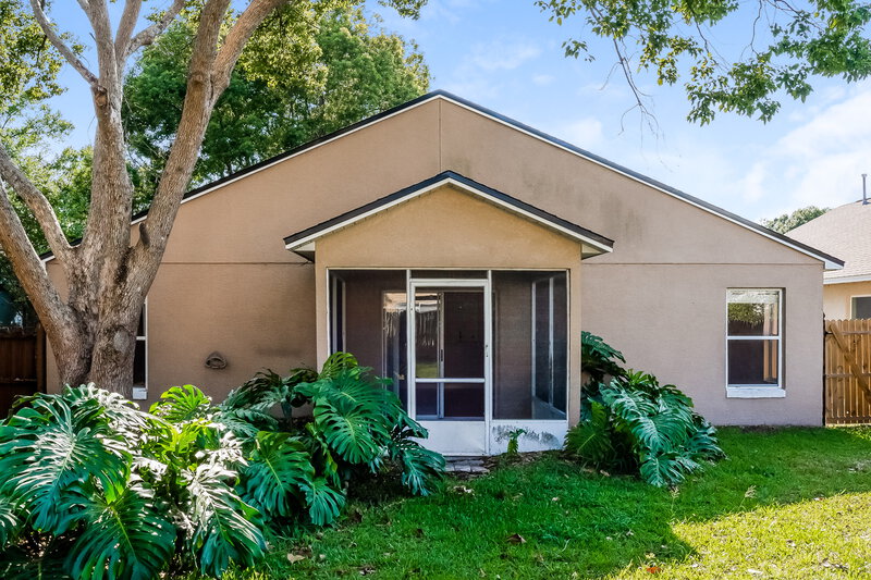 2,460/Mo, 4166 Shadow Creek Cir Oviedo, FL 32765 Rear View