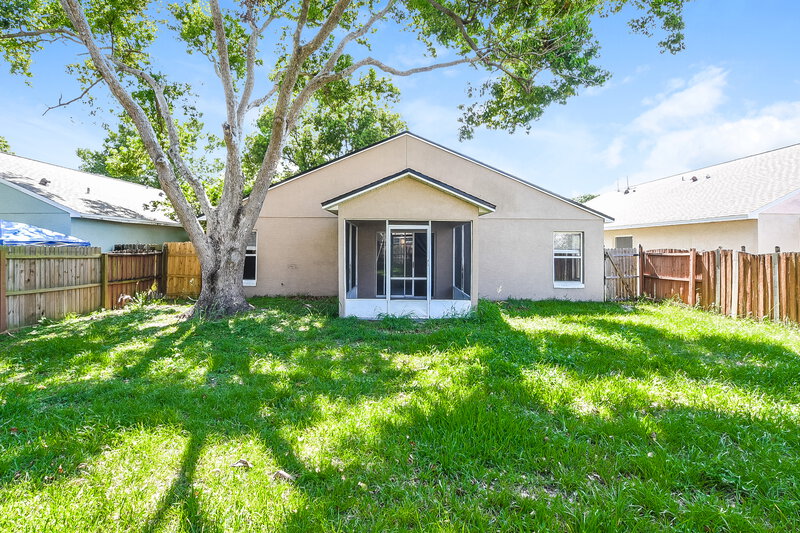 2,280/Mo, 4166 Shadow Creek Cir Oviedo, FL 32765 Rear View