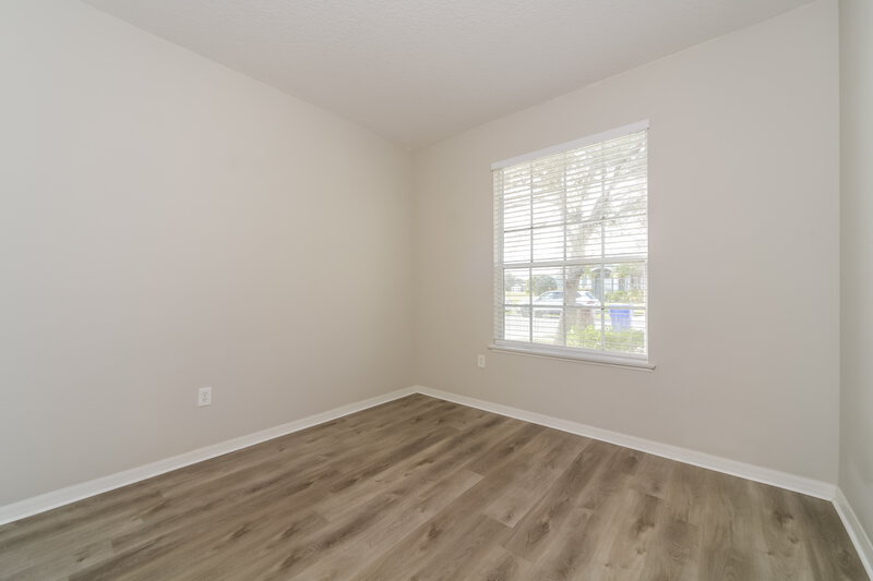 2,100/Mo, 2041 The Oaks Blvd Kissimmee, FL 34746 Bedroom View 2