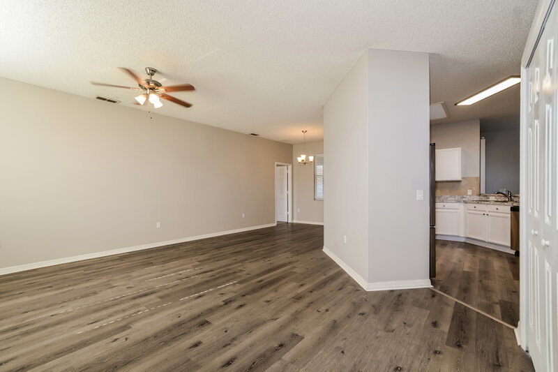2,070/Mo, 4414 Canopy Ct Kissimmee, FL 34758 Living Room View 2