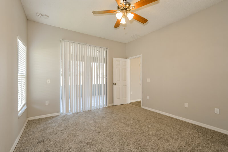 2,070/Mo, 4414 Canopy Ct Kissimmee, FL 34758 Main Bedroom View 2