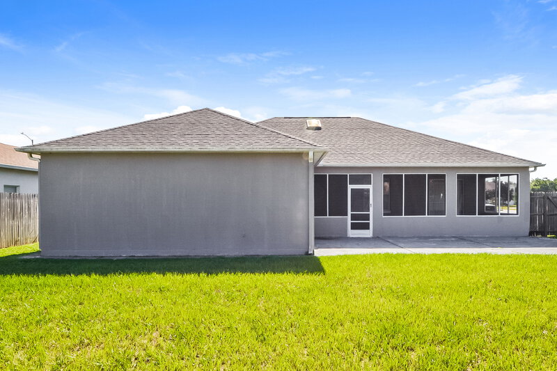 2,070/Mo, 4414 Canopy Ct Kissimmee, FL 34758 Rear View