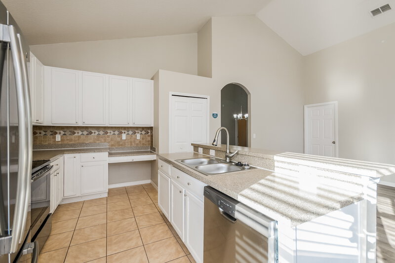 3,360/Mo, 1024 Whirlaway Dr Kissimmee, FL 34744 Kitchen View