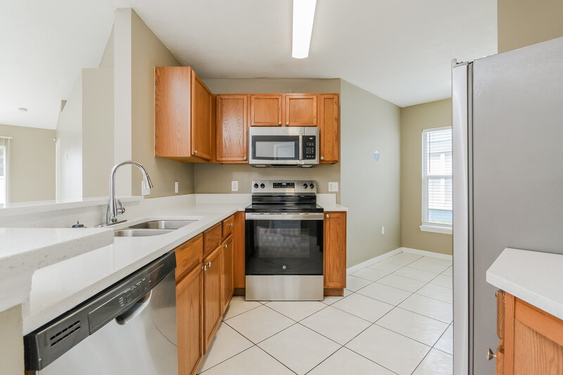 2,090/Mo, 3826 Kyle Dr Saint Cloud, FL 34772 Kitchen View