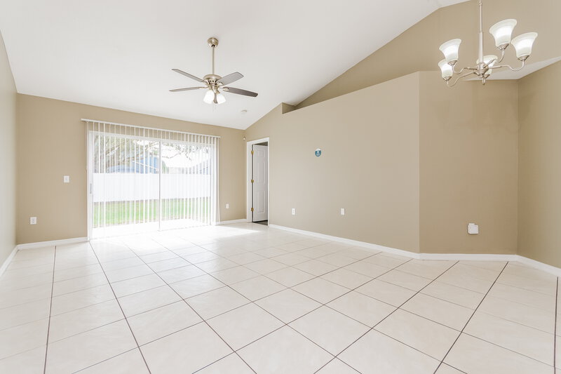 2,090/Mo, 3826 Kyle Dr Saint Cloud, FL 34772 Family Room View