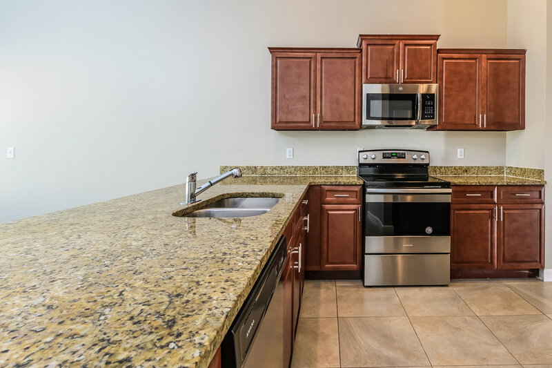 1,845/Mo, 628 Bayport Dr Kissimmee, FL 34758 Kitchen View
