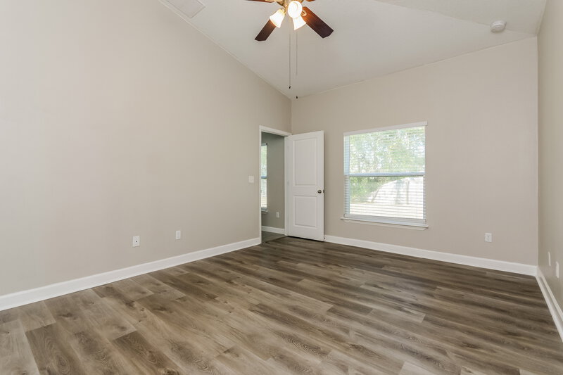 1,845/Mo, 628 Bayport Dr Kissimmee, FL 34758 Main Bedroom View 2