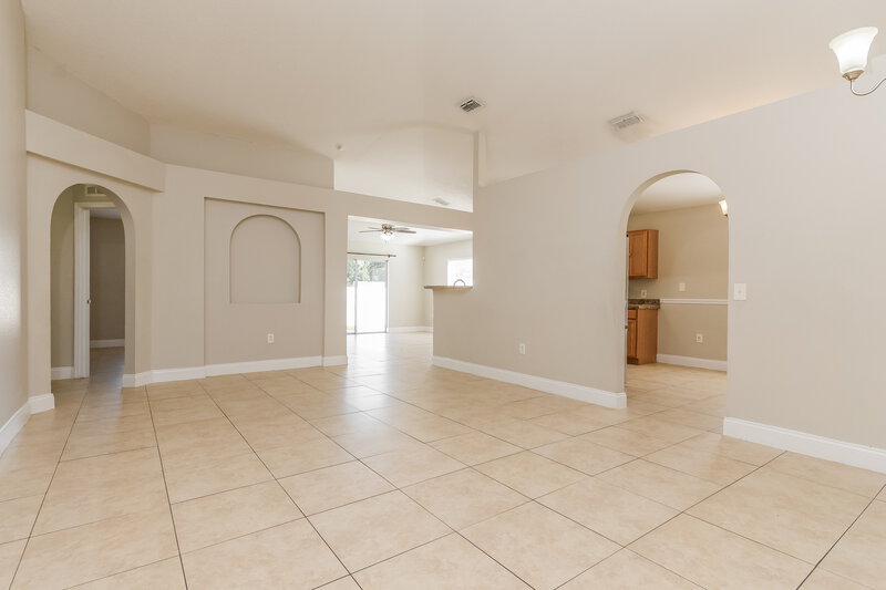 1,745/Mo, 588 Kilimanjaro Dr Kissimmee, FL 34758 Living Room View