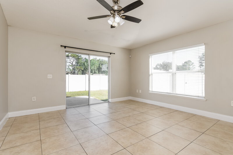 1,745/Mo, 588 Kilimanjaro Dr Kissimmee, FL 34758 Family Room View