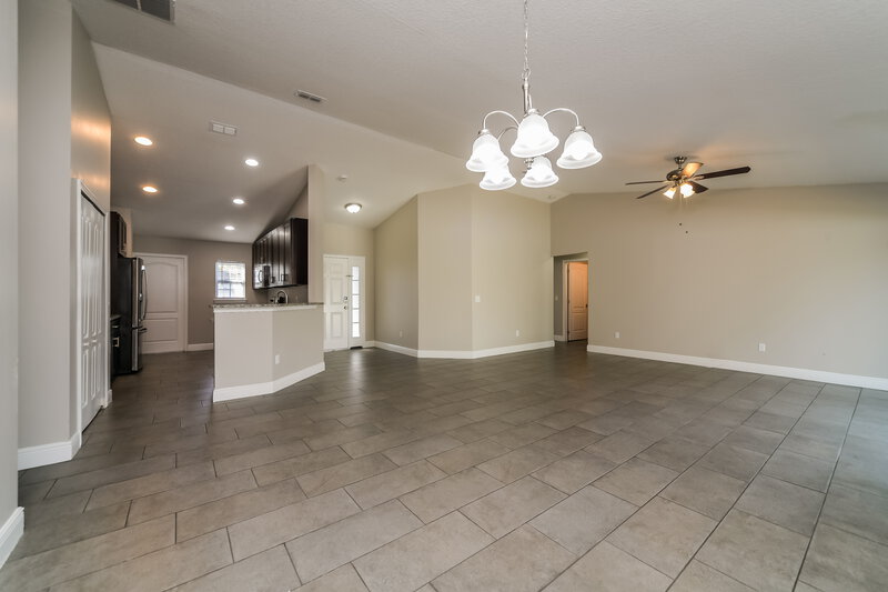 2,035/Mo, 155 Birmingham Dr Kissimmee, FL 34758 Dining Room View