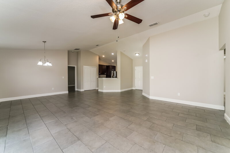 2,035/Mo, 155 Birmingham Dr Kissimmee, FL 34758 Dining Room View 2