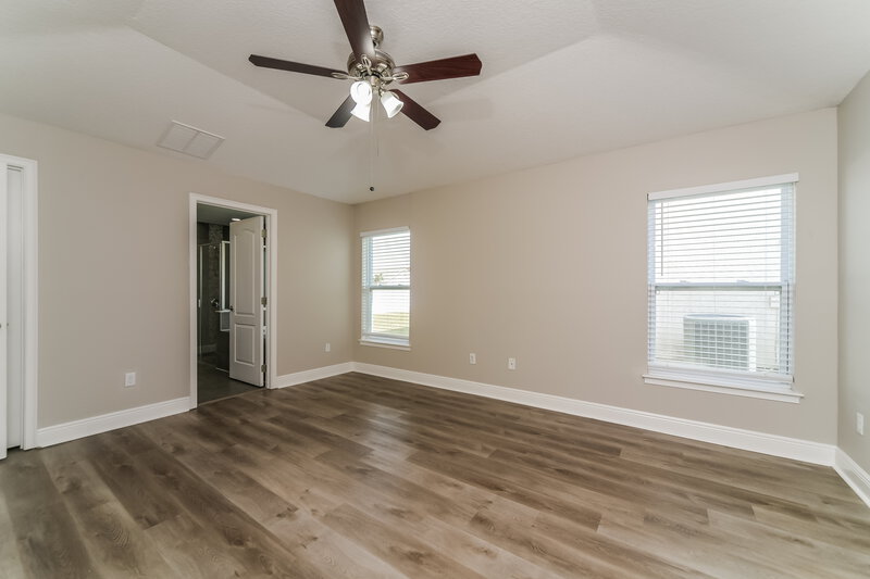 2,035/Mo, 155 Birmingham Dr Kissimmee, FL 34758 Main Bedroom View