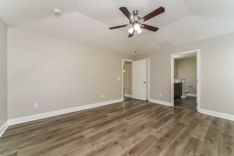 2,035/Mo, 155 Birmingham Dr Kissimmee, FL 34758 Main Bedroom View 2