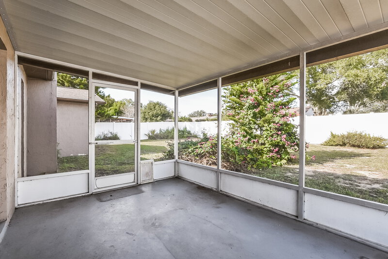 1,935/Mo, 503 Firewood Ave Eustis, FL 32726 Sun Room View