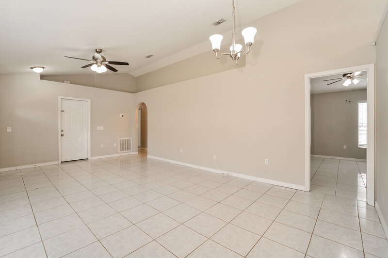 2,250/Mo, 12853 Parkbury Dr Orlando, FL 32828 Dining Room View