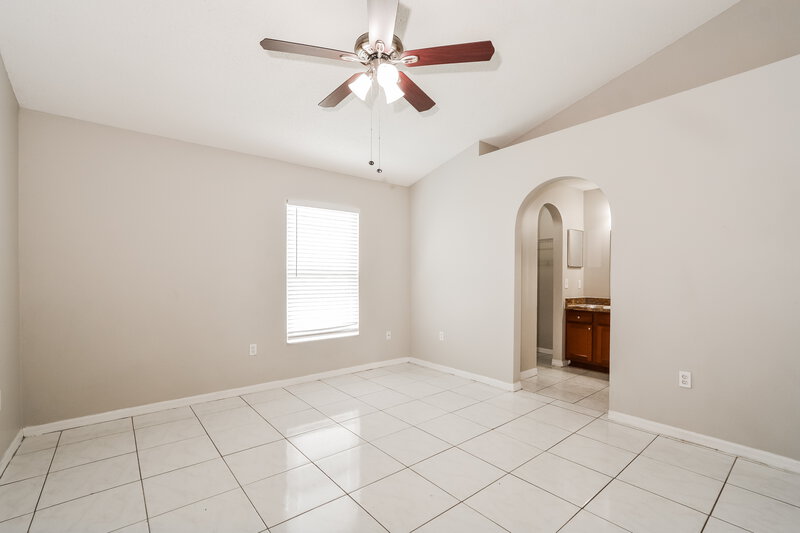 2,250/Mo, 12853 Parkbury Dr Orlando, FL 32828 Main Bedroom View