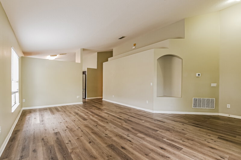 2,505/Mo, 4654 Park Eden Cir Orlando, FL 32810 Living Room View 3