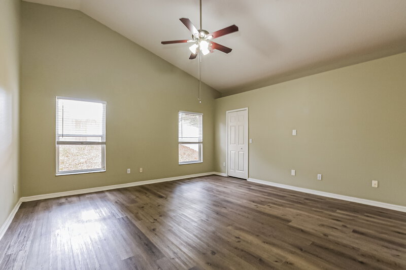 2,505/Mo, 4654 Park Eden Cir Orlando, FL 32810 Main Bedroom View