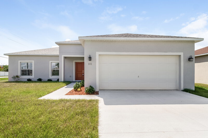 2,800/Mo, 101 Burlington Pl Kissimmee, FL 34758 External View