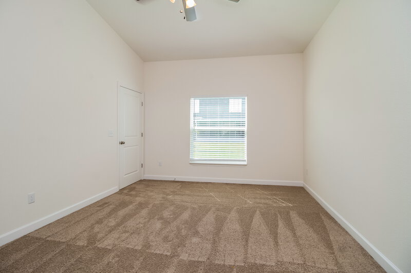 2,800/Mo, 101 Burlington Pl Kissimmee, FL 34758 Master Bedroom View 2