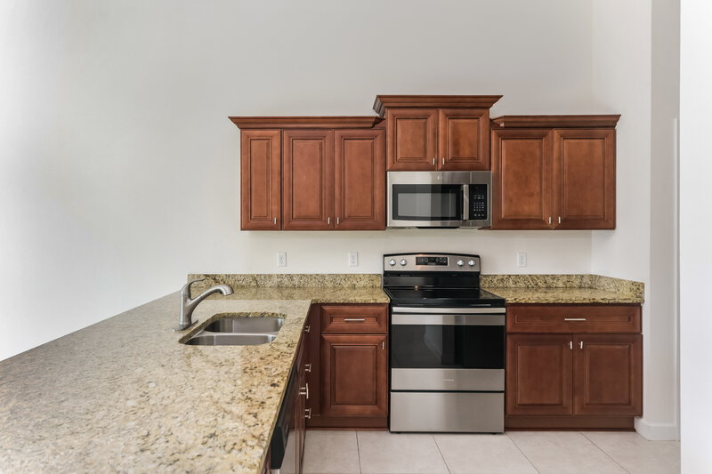 2,005/Mo, 839 Valnera Ct Kissimmee, FL 34758 Kitchen View