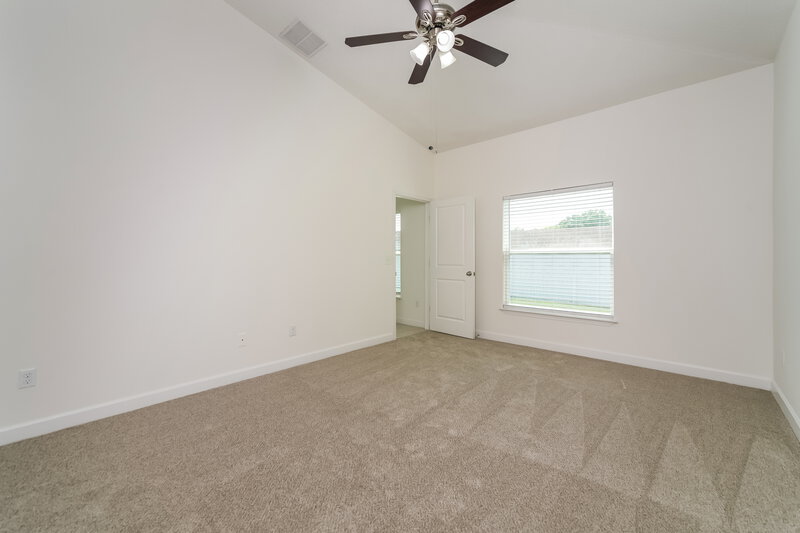 2,005/Mo, 839 Valnera Ct Kissimmee, FL 34758 Main Bedroom View 2