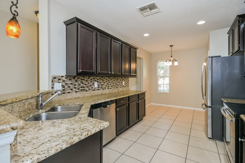2,240/Mo, 3725 Ryegrass St Clermont, FL 34714 Kitchen View 2