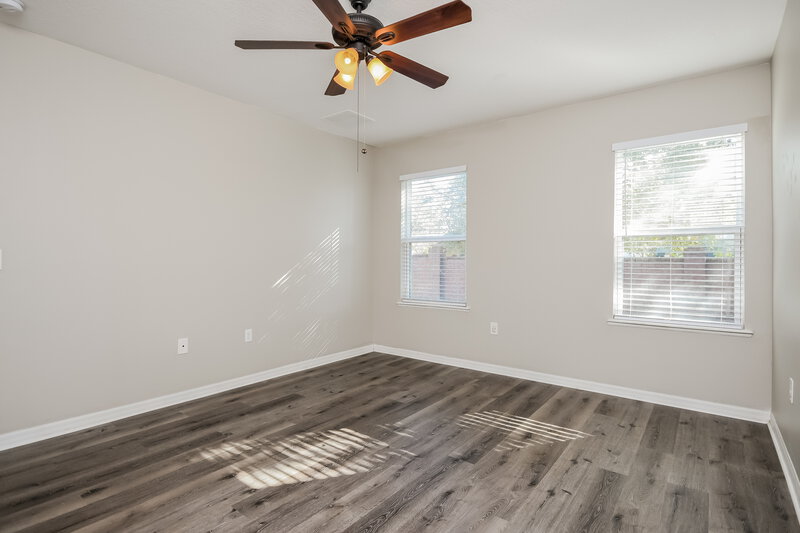 2,240/Mo, 3725 Ryegrass St Clermont, FL 34714 Main Bedroom View