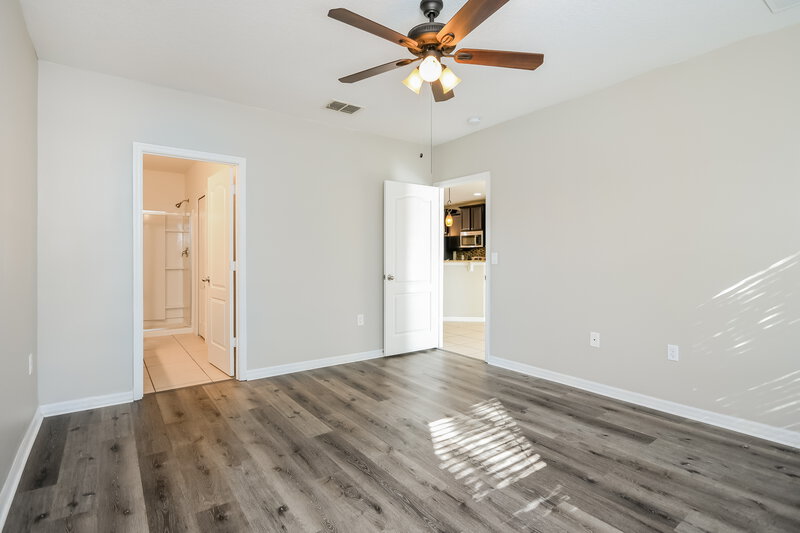2,240/Mo, 3725 Ryegrass St Clermont, FL 34714 Main Bedroom View 2