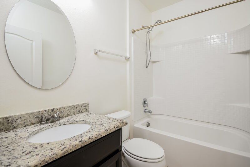 2,240/Mo, 3725 Ryegrass St Clermont, FL 34714 Bathroom View