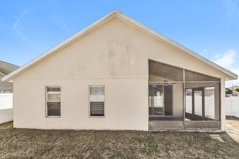 2,135/Mo, 2613 Deck Ave Kissimmee, FL 34743 Rear View