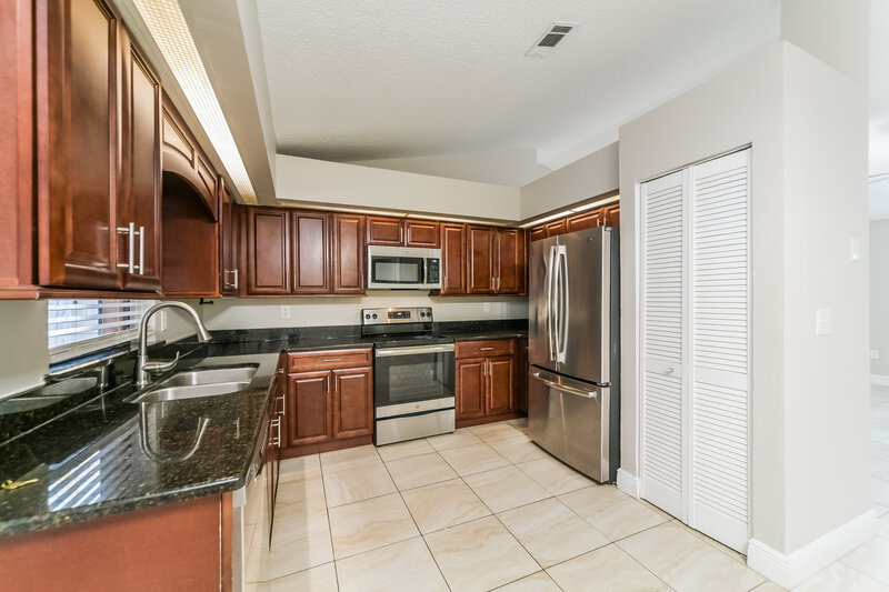 1,745/Mo, 794 Del Prado Drive Kissimmee, FL 34758 Kitchen View 2