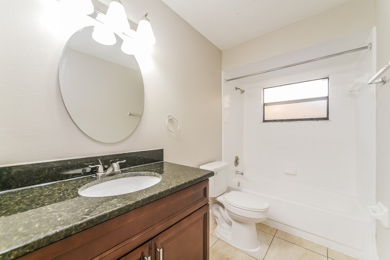 1,745/Mo, 794 Del Prado Drive Kissimmee, FL 34758 Bathroom View