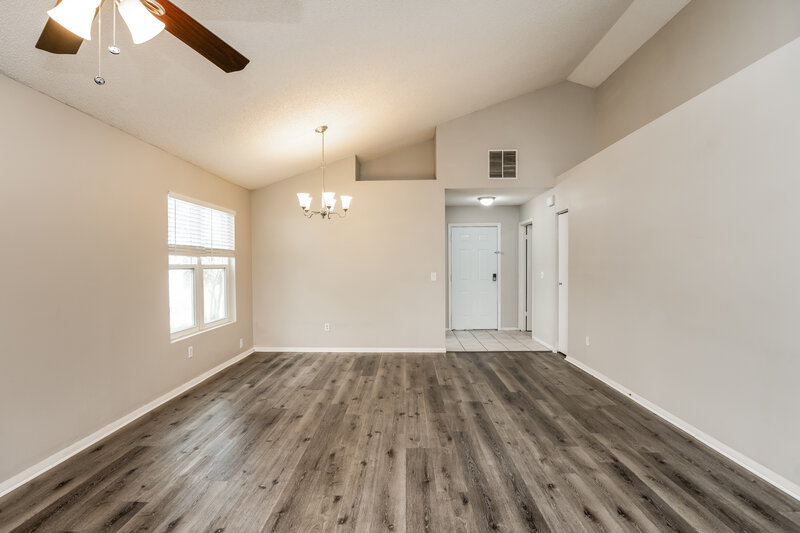 2,510/Mo, 585 Conure St Apopka, FL 32712 Dining Room View 2